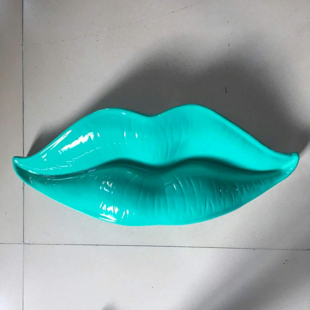 LuxeLips – Lip Wall Sculpture Decor