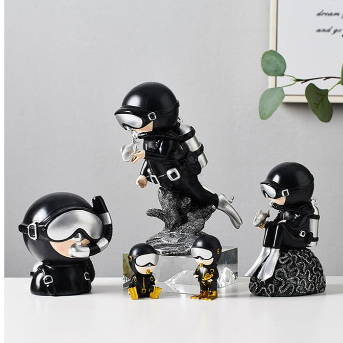 AquaExplorer - Mini Scuba Diver Figurine