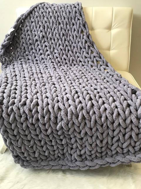 SnuggleWeave - Chunky Knit Blanket