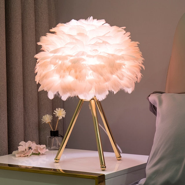 FluffLight - Feather Table Lamp