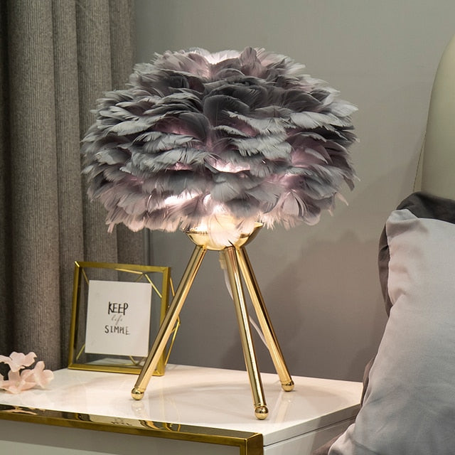 FluffLight - Feather Table Lamp