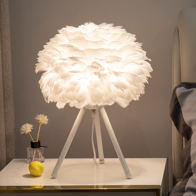 FluffLight - Feather Table Lamp