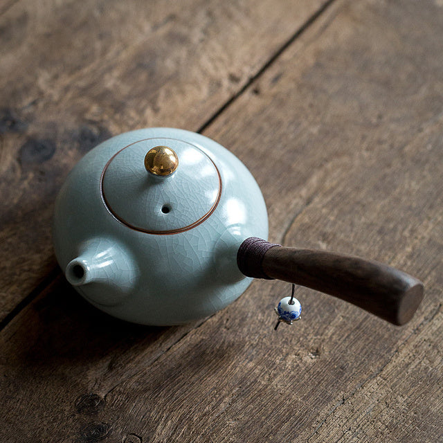 Tranquil Pour - Side Handle Teapot